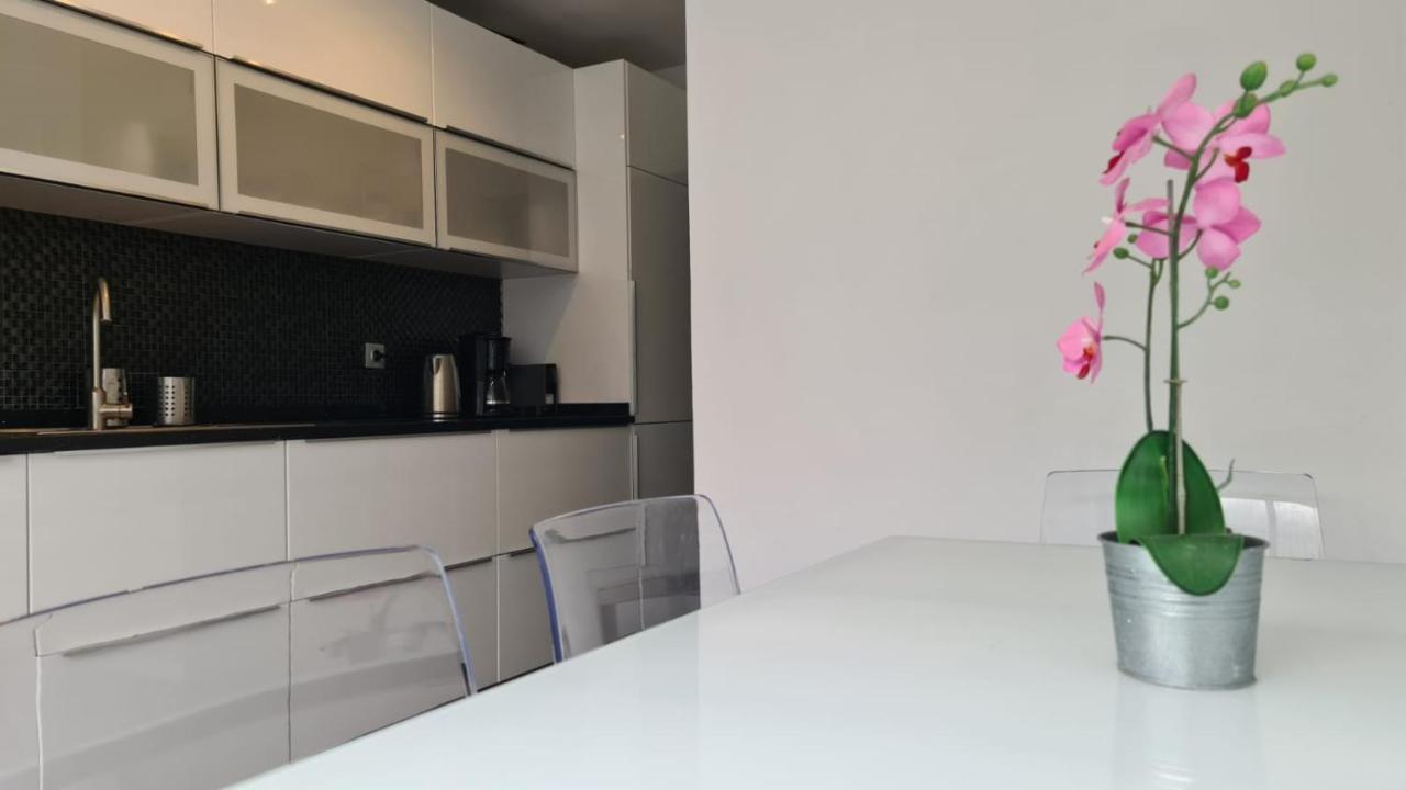Jardines De Banus Apartments Marbella Bagian luar foto